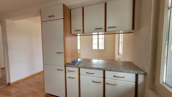1.0 Zimmer-Wohnung 2.OG zu vermieten 4