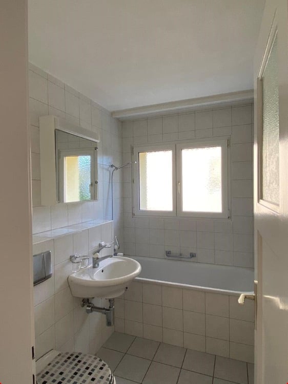 1,0 Zimmer-Wohnung 1.OG mit Balkon Westseite 3