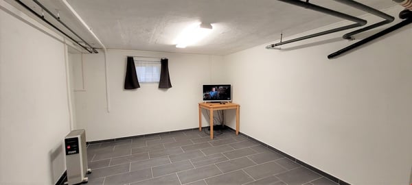 1-Zimmer-Studio zu vermieten als Büro / Atelier 3