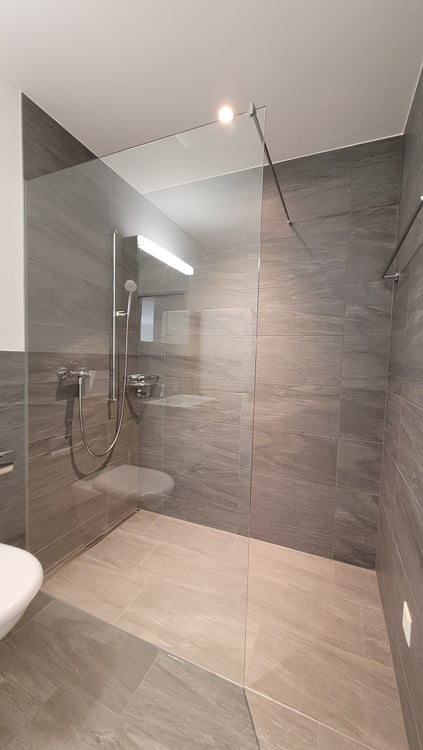 neuwertige 3.5-Zimmer-Wohnung mit Balkon 11