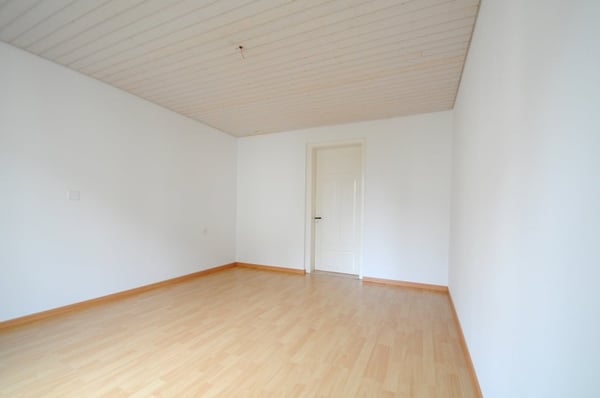 4.0-Zimmerwohnung mit Balkon im 3. OG 7