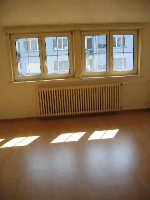 2.5 Zimmer-Wohnung im 2.OG 3