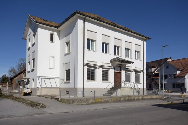 2.5 Zimmer-Dachwohnung 2. OG ohne Balkon