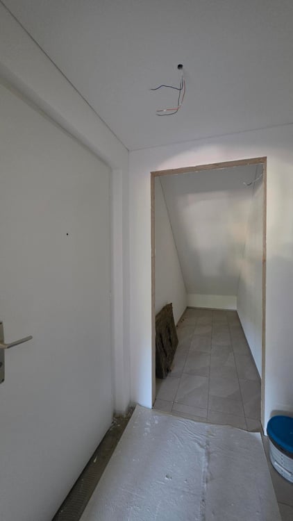 Charmante 2.5-Zimmer-Dachwohnung im Altbau an der Rosenstrasse, St. Margrethen 9
