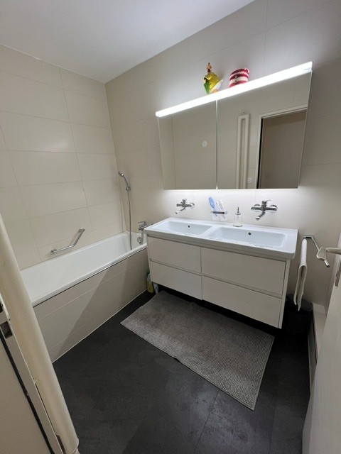 3.5 Zimmer-Wohnung im 1. OG mit Balkon 3