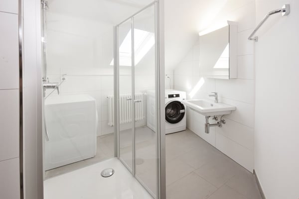 heimelige neuwertige 3.5 Zimmer-Dachwohnung 2. OG 7