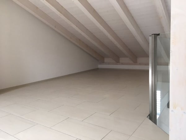 schöne, helle 3½-Zimmer-Maisonettewohnung zu vermieten 2