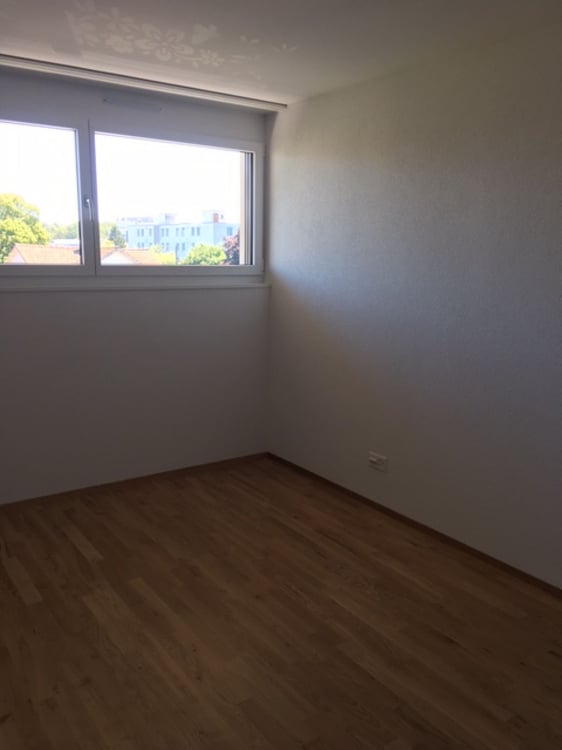 moderne und helle 3½-Zimmerwohnung 2