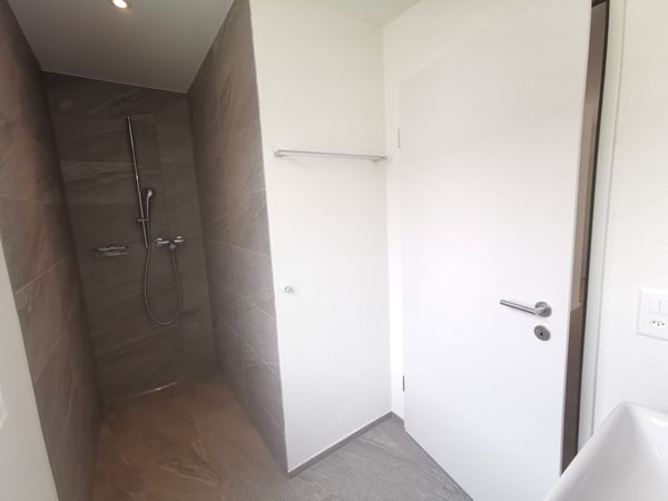 wunderschöne neue 1½-Zimmerwohnung zu vermieten 5