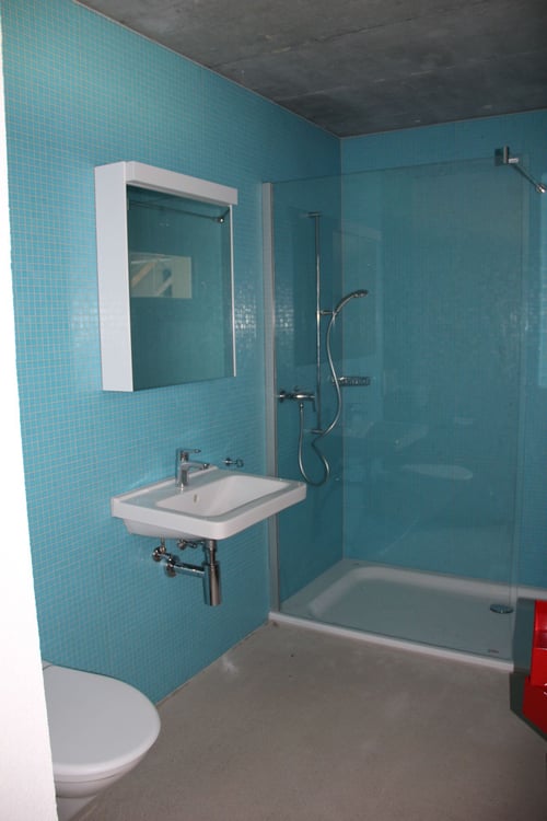 sehr moderne 4½-Zimmerwohnung zu vermieten 6