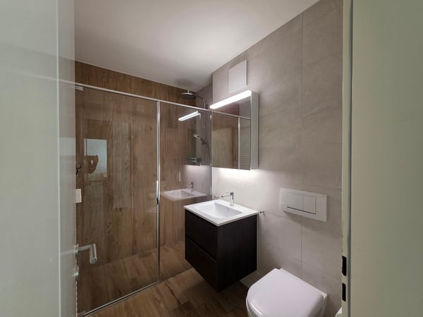 Helle 2.5-Zimmer-Wohnung mit Balkon 2