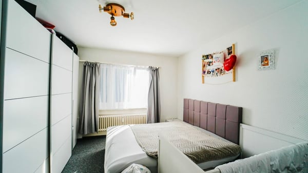 Mehrfamilienhaus mit 11 Einheiten an Zentraler Lage 11