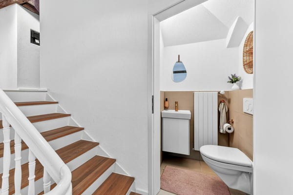 Historischer Charme trifft modernen Komfort - Einfamilienhaus mit Einliegerwohnung 24