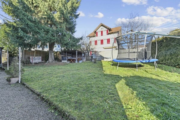 Freistehendes Einfamilienhaus mit Einliegerwohnung und vielseitigem Nutzungspotenzial in Flawil 6