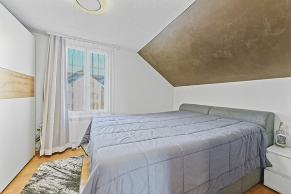 Freistehendes Einfamilienhaus mit Einliegerwohnung und vielseitigem Nutzungspotenzial in Flawil 13