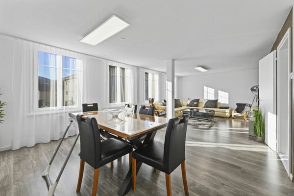 Freistehendes Einfamilienhaus mit Einliegerwohnung und vielseitigem Nutzungspotenzial in Flawil 8