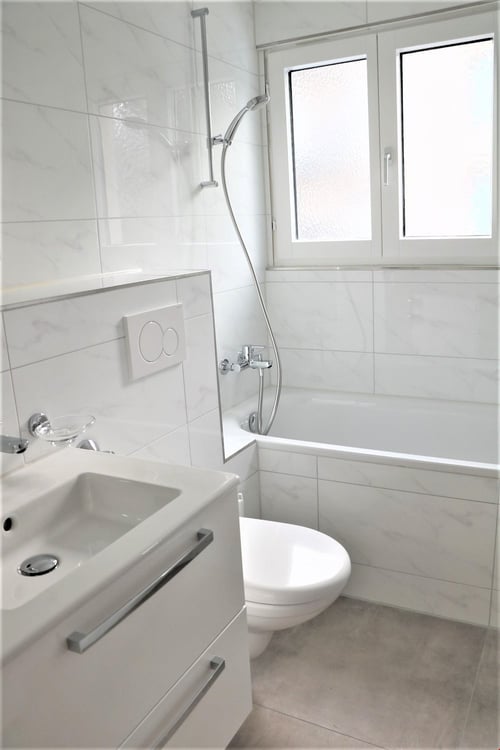 helle, moderne 5.5 Zi.-Wohnung 2