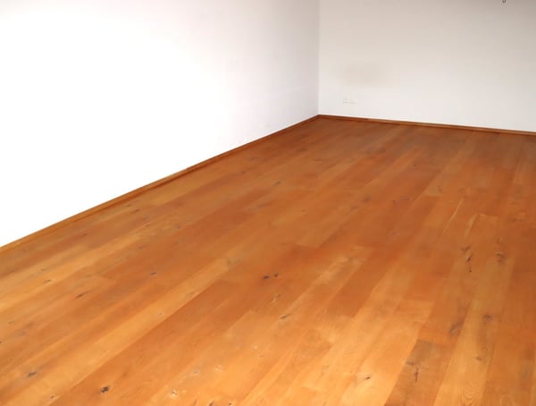 sehr grosse 2-stöckige 6.5 Zi.-Wohnung an ruhiger Lage (ideal für Wohngemeinschaften) 11