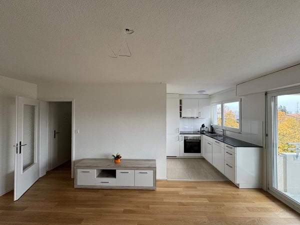 moderne 2.5 Zi.-Wohnung mit Balkon 4