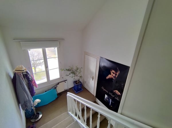 RUHIG GELEGEN MIT BALKON 6