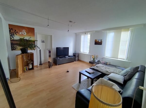 RUHIG GELEGEN MIT BALKON 2