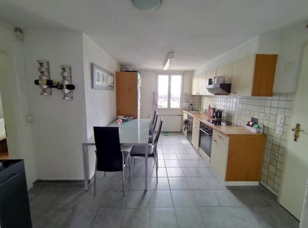 RUHIG GELEGEN MIT BALKON 4