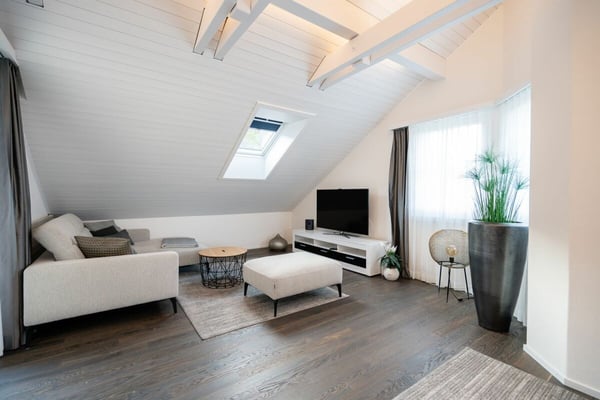 MODERNE UND STILLVOLLE DACHWOHNUNG 1