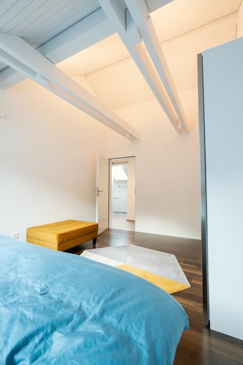 MODERNE UND STILLVOLLE DACHWOHNUNG 9