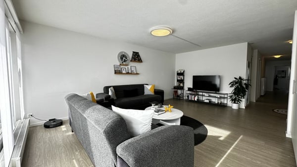 FAMILIENGLÜCK IM ZENTRALEN WOHNQUARTIER 1