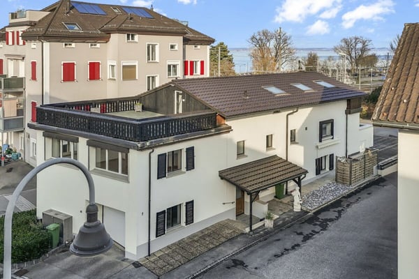 Multifunktionales Zweifamilienhaus mit grosszügigem Platzangebot, in nächster Nähe zum See 59