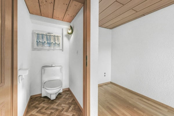 Multifunktionales Zweifamilienhaus mit grosszügigem Platzangebot, in nächster Nähe zum See 33