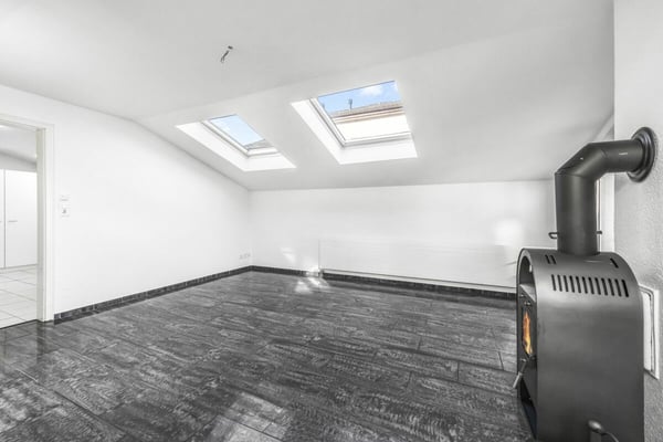 Multifunktionales Zweifamilienhaus mit grosszügigem Platzangebot, in nächster Nähe zum See 3