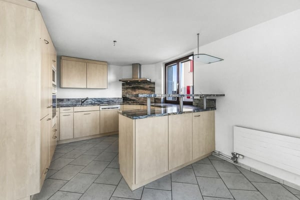 Multifunktionales Zweifamilienhaus mit grosszügigem Platzangebot, in nächster Nähe zum See 21