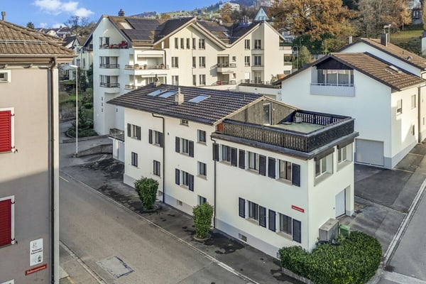 Multifunktionales Zweifamilienhaus mit grosszügigem Platzangebot, in nächster Nähe zum See 49