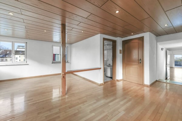 Multifunktionales Zweifamilienhaus mit grosszügigem Platzangebot, in nächster Nähe zum See 30