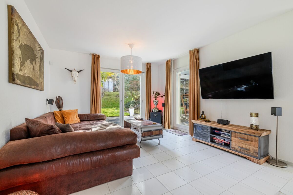 Repräsentative und einmalige Villa an Top-Wohnlage mit attraktiver Seesicht und Einliegerwohnung