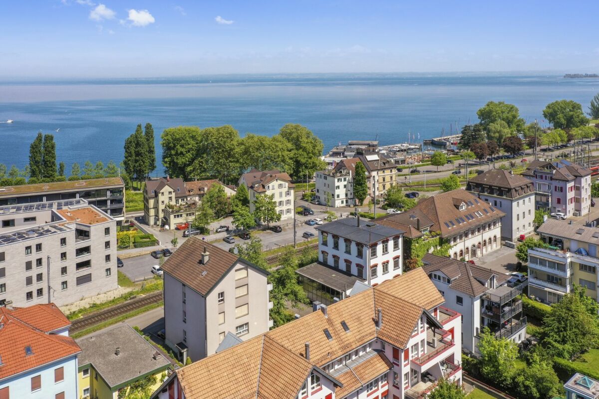 Einzigartiges, historisches Loft-Haus mit Seesicht und viel Raum zum Wohnen und Arbeiten