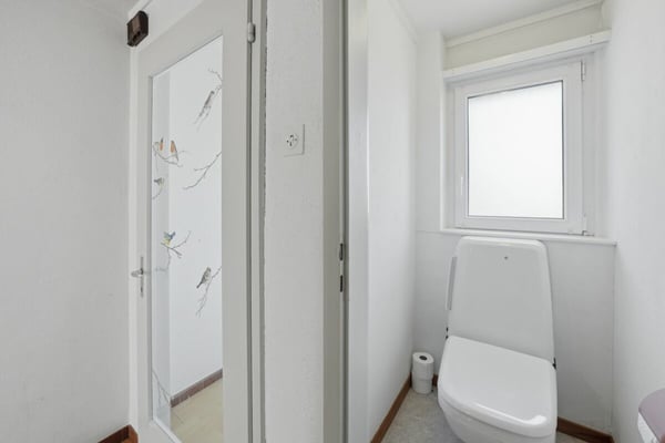 Charmantes Doppel-Einfamilienhaus mit Wintergarten und Garage an traumhafter Lage 25