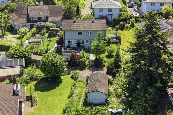 Charmantes Doppel-Einfamilienhaus mit Wintergarten und Garage an traumhafter Lage 46