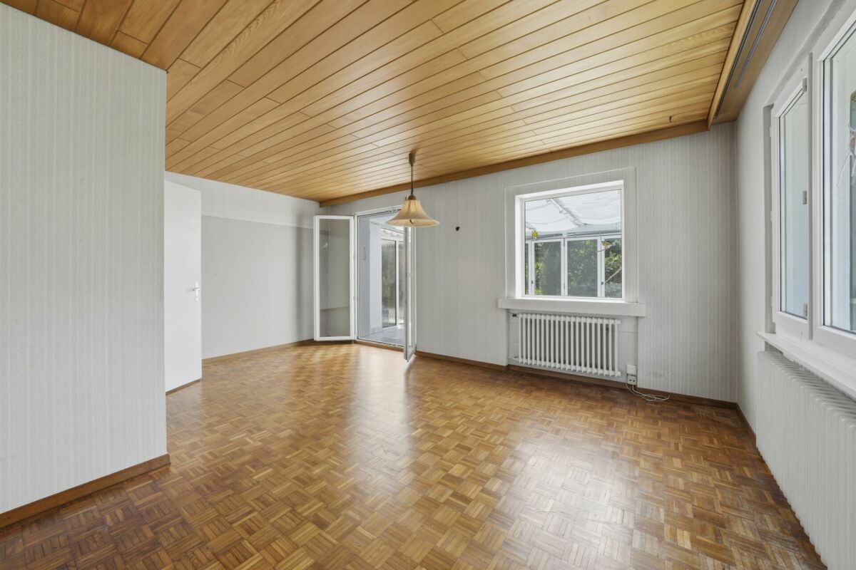 Charmantes Doppel-Einfamilienhaus mit Wintergarten und Garage an traumhafter Lage