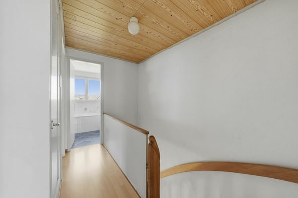 Charmantes Doppel-Einfamilienhaus mit Wintergarten und Garage an traumhafter Lage 17