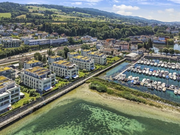 Exklusives, privilegiertes Wohnen, direkt am See an unverbaubarer Lage und mit traumhafter Aussicht 44