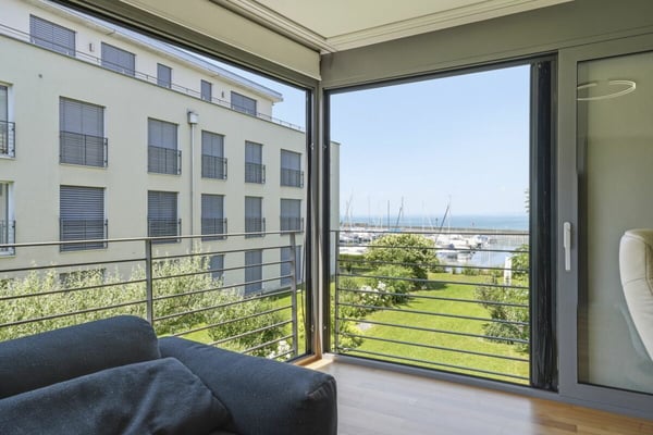 Exklusives, privilegiertes Wohnen, direkt am See an unverbaubarer Lage und mit traumhafter Aussicht 16