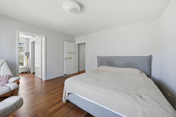 Exklusives, privilegiertes Wohnen, direkt am See an unverbaubarer Lage und mit traumhafter Aussicht 19