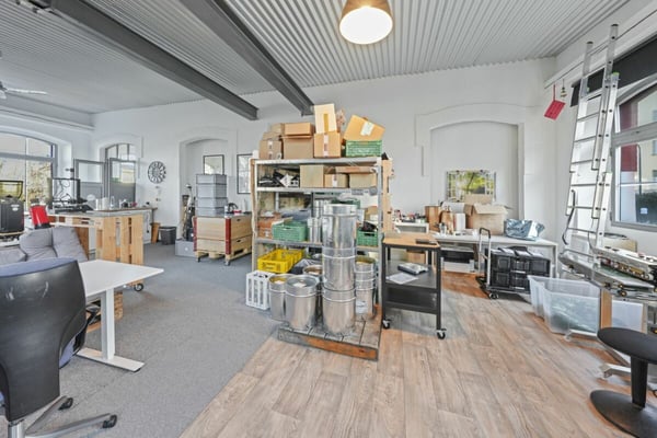 Einzigartiges, historisches Loft-Haus mit Seesicht und viel Raum zum Wohnen und Arbeiten 57