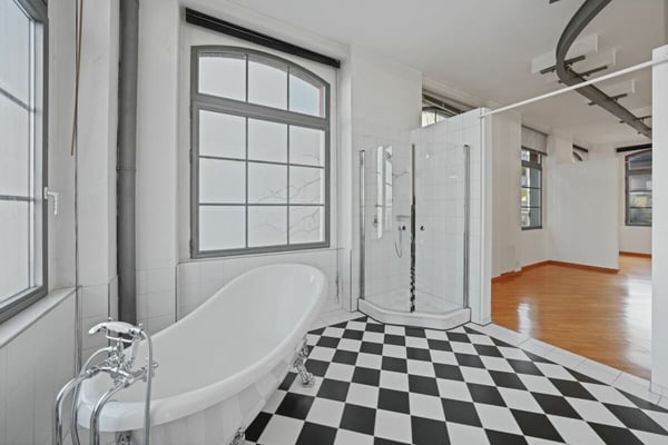 Einzigartiges, historisches Loft-Haus mit Seesicht und viel Raum zum Wohnen und Arbeiten 25