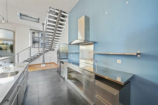 Einzigartiges, historisches Loft-Haus mit Seesicht und viel Raum zum Wohnen und Arbeiten 14