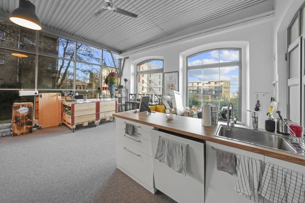 Einzigartiges, historisches Loft-Haus mit Seesicht und viel Raum zum Wohnen und Arbeiten 56