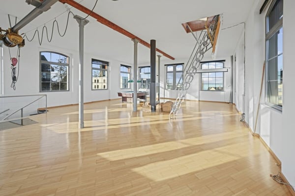 Einzigartiges, historisches Loft-Haus mit Seesicht und viel Raum zum Wohnen und Arbeiten 47