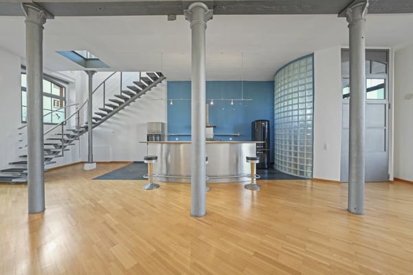 Einzigartiges, historisches Loft-Haus mit Seesicht und viel Raum zum Wohnen und Arbeiten 10